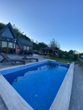 Mountain Cottage DAG EVI